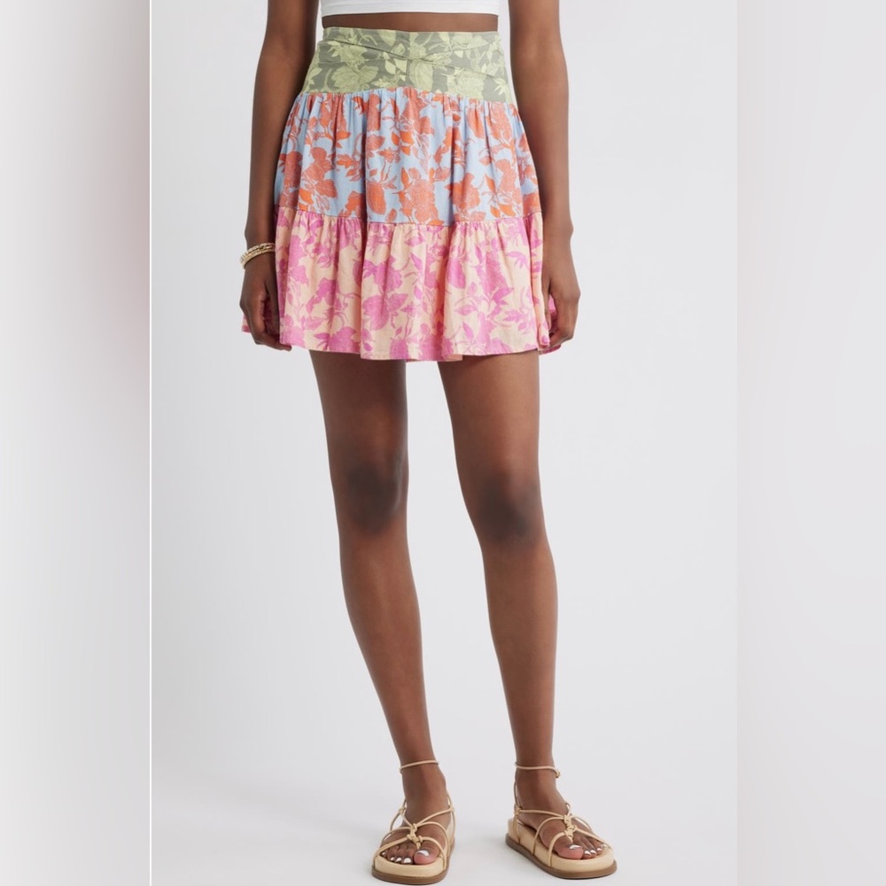 Treasure & Bond Tiered Linen Blend Mini Skirt in Multi Jill Bloom